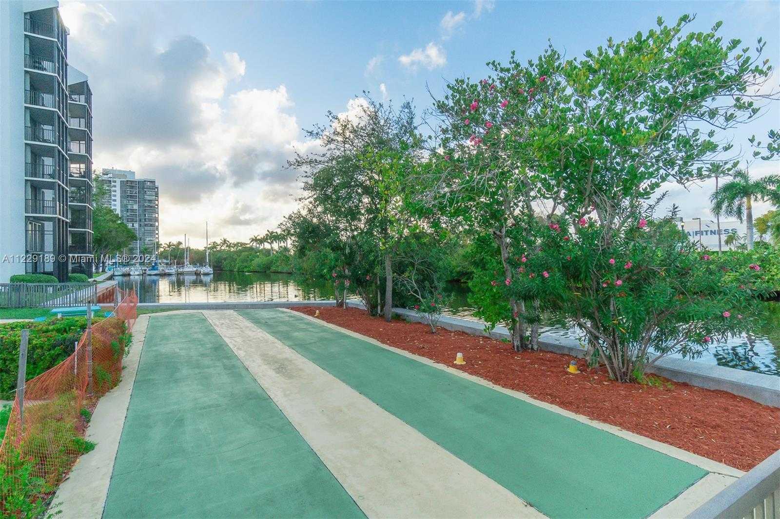 Small Image of 3401 NORTH COUNTRY CLUB DR #406, Aventura Number 34