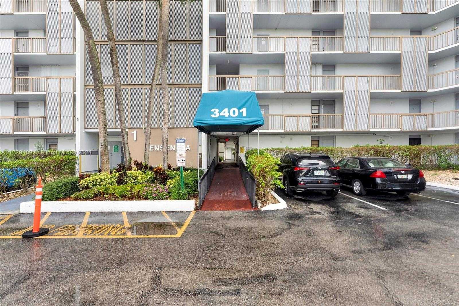 Small Image of 3401 NORTH COUNTRY CLUB DR #406, Aventura Number 4