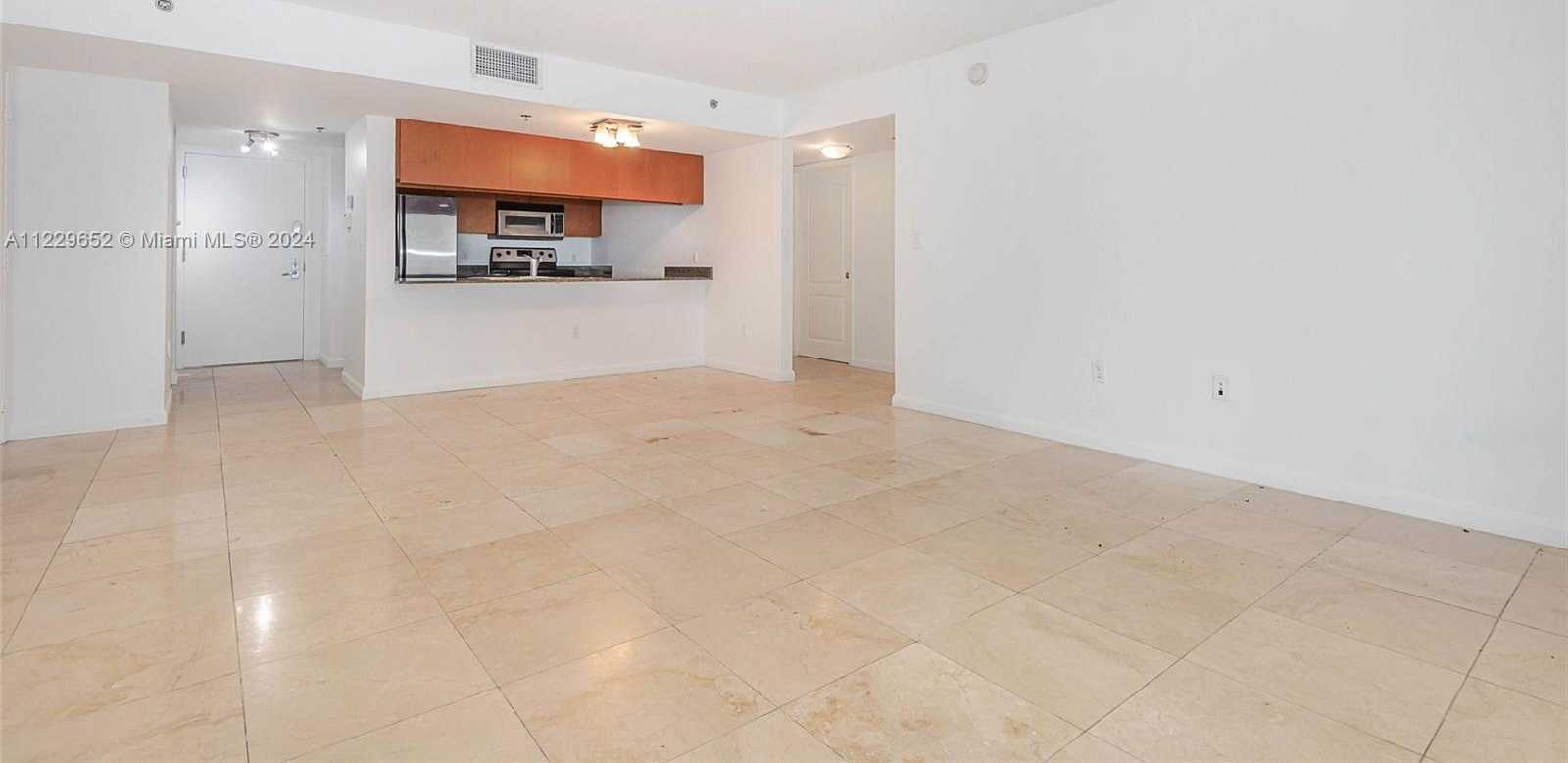 Small Image of 1200 BRICKELL BAY DR #4114, Miami Number 11