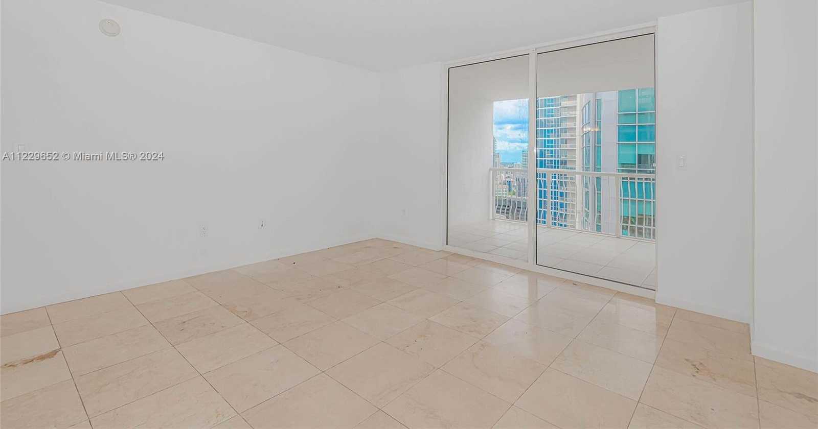 Small Image of 1200 BRICKELL BAY DR #4114, Miami Number 12