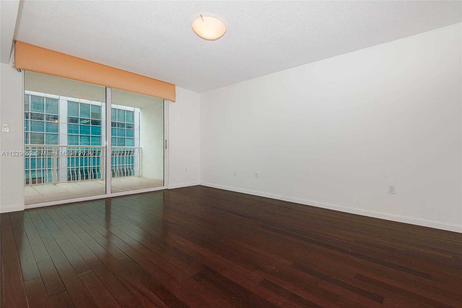 Small Image of 1200 BRICKELL BAY DR #4114, Miami Number 25