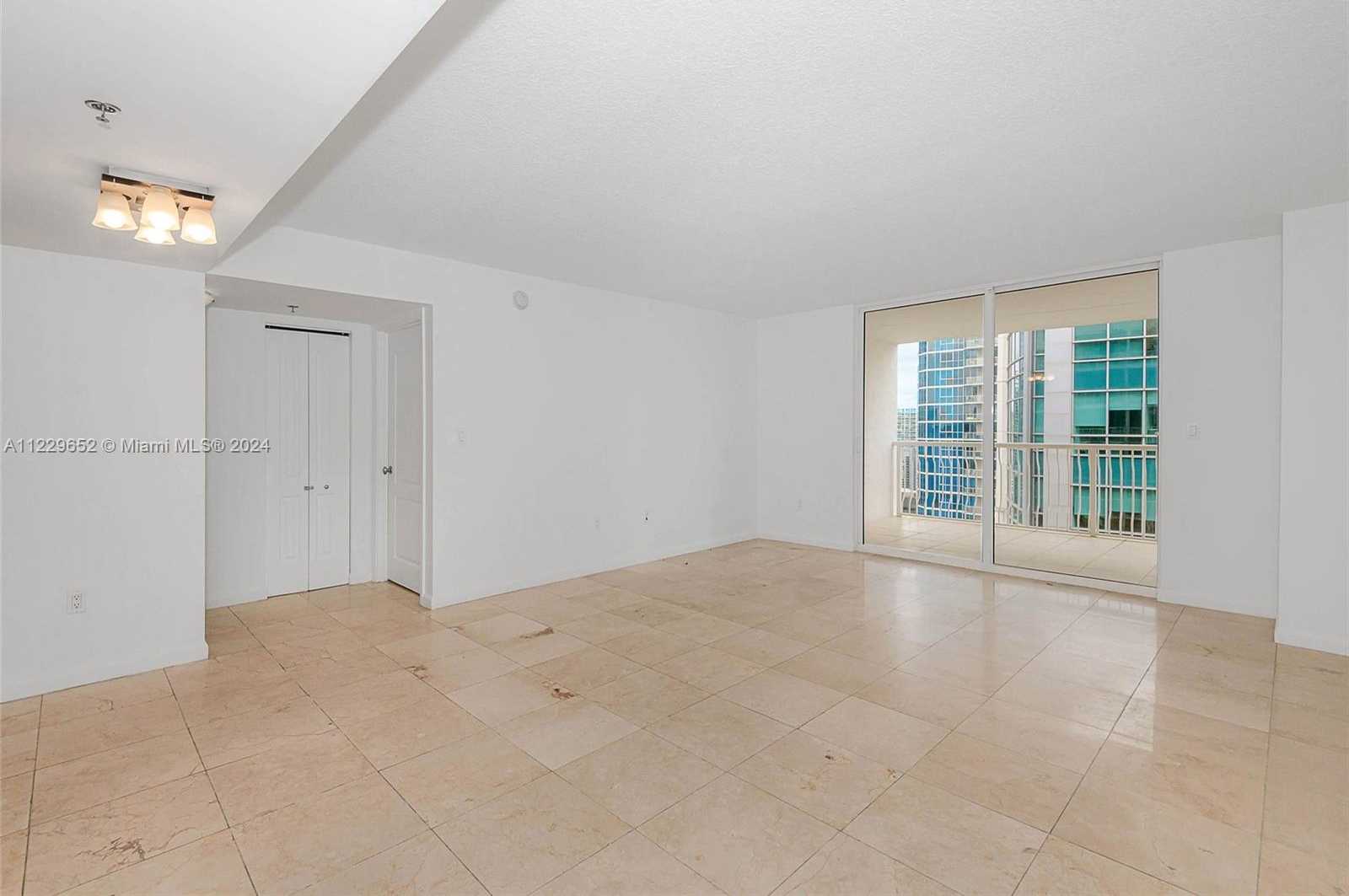 Small Image of 1200 BRICKELL BAY DR #4114, Miami Number 28