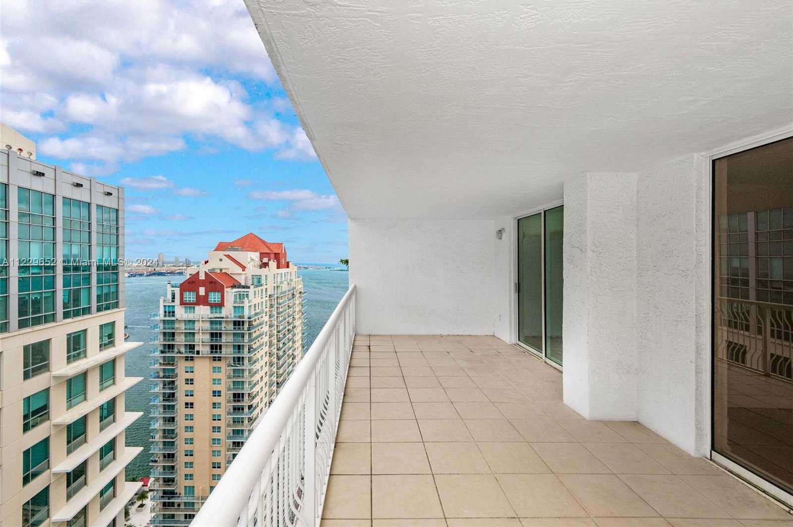 Small Image of 1200 BRICKELL BAY DR #4114, Miami Number 4