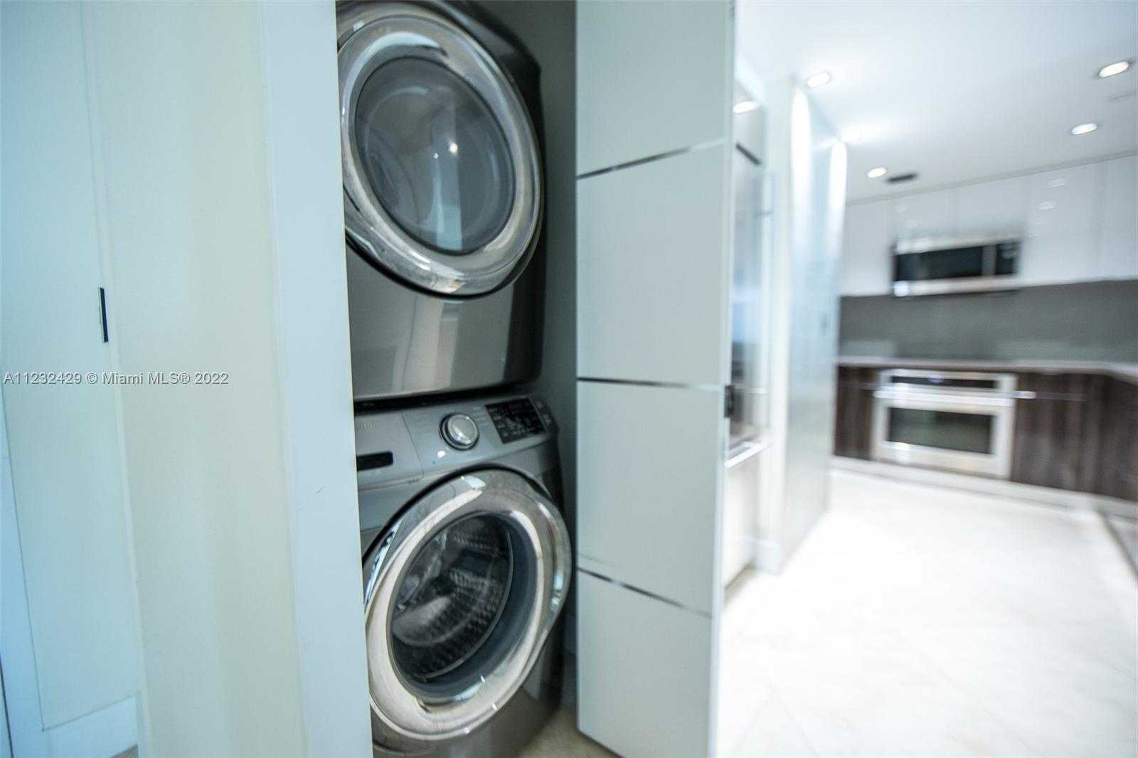 Small Image of 520 WEST AVE #602, Miami Beach Number 3