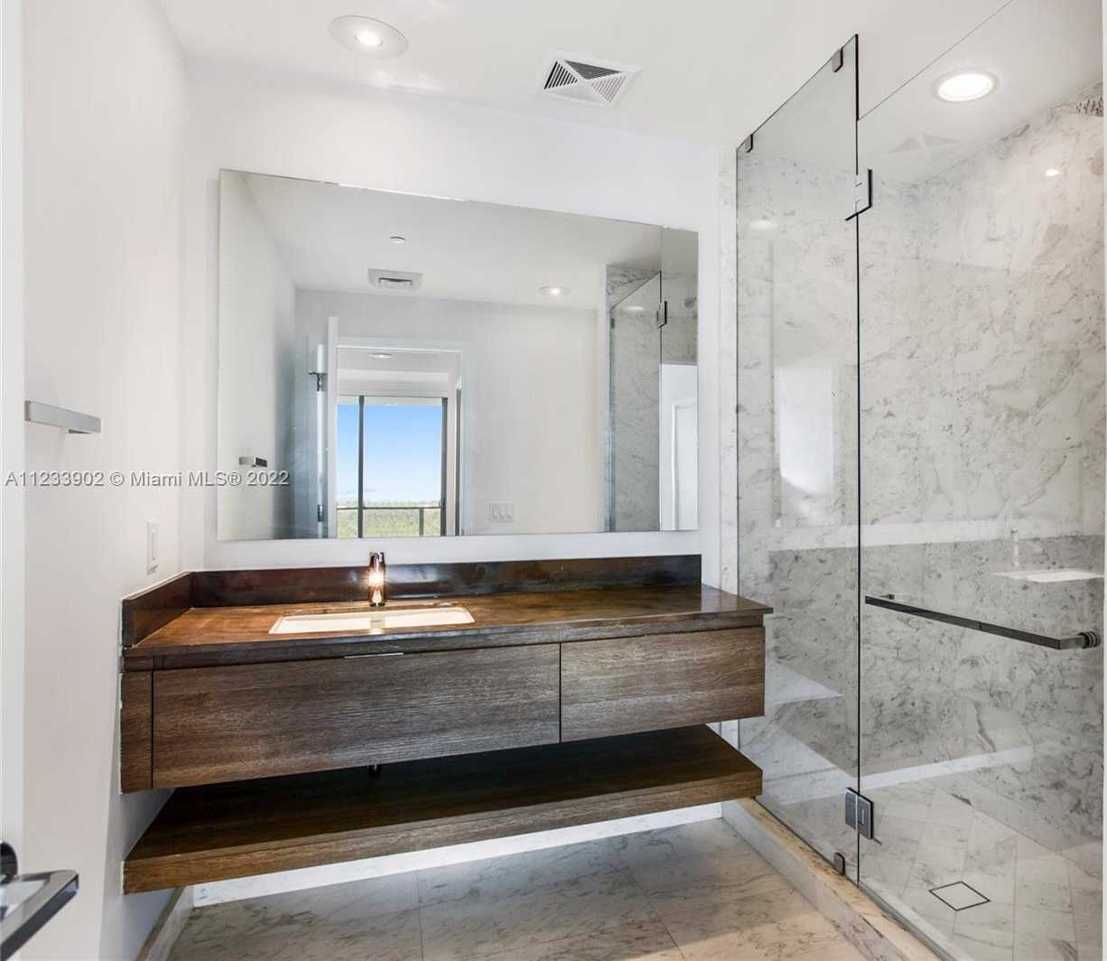 Small Image of 360 Ocean Dr, Key Biscayne, FL 33149, USA Number 13
