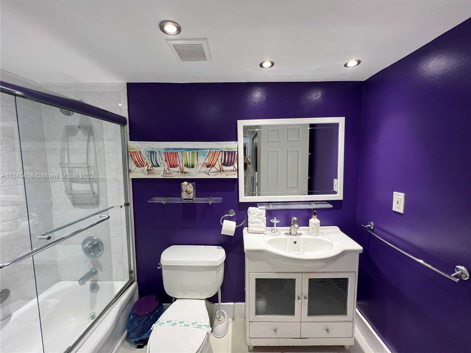 Small Image of 5161 COLLINS AVE #309, Miami Beach Number 8