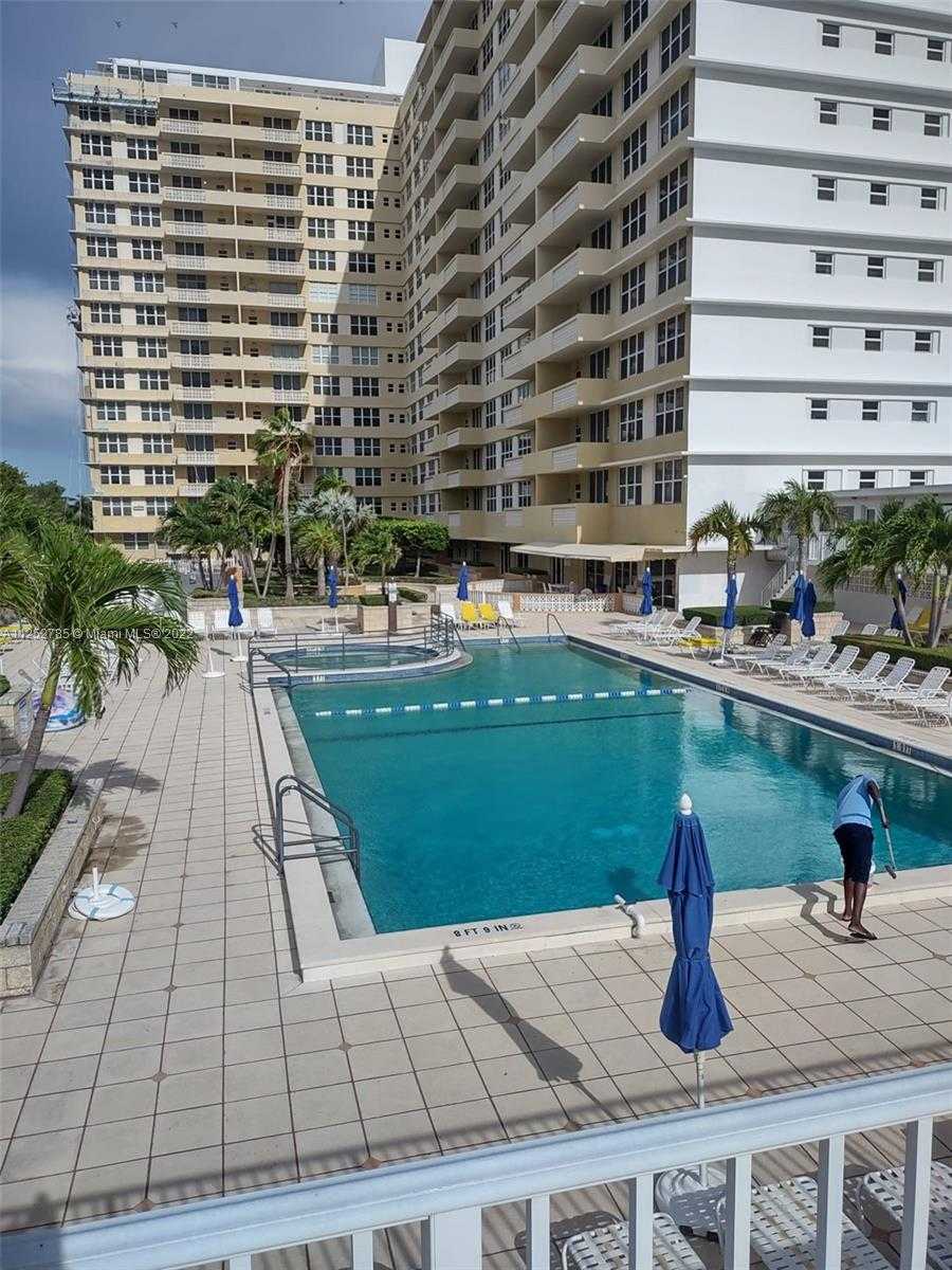 Small Image of 4747 COLLINS AVE #107, Miami Beach Number 2