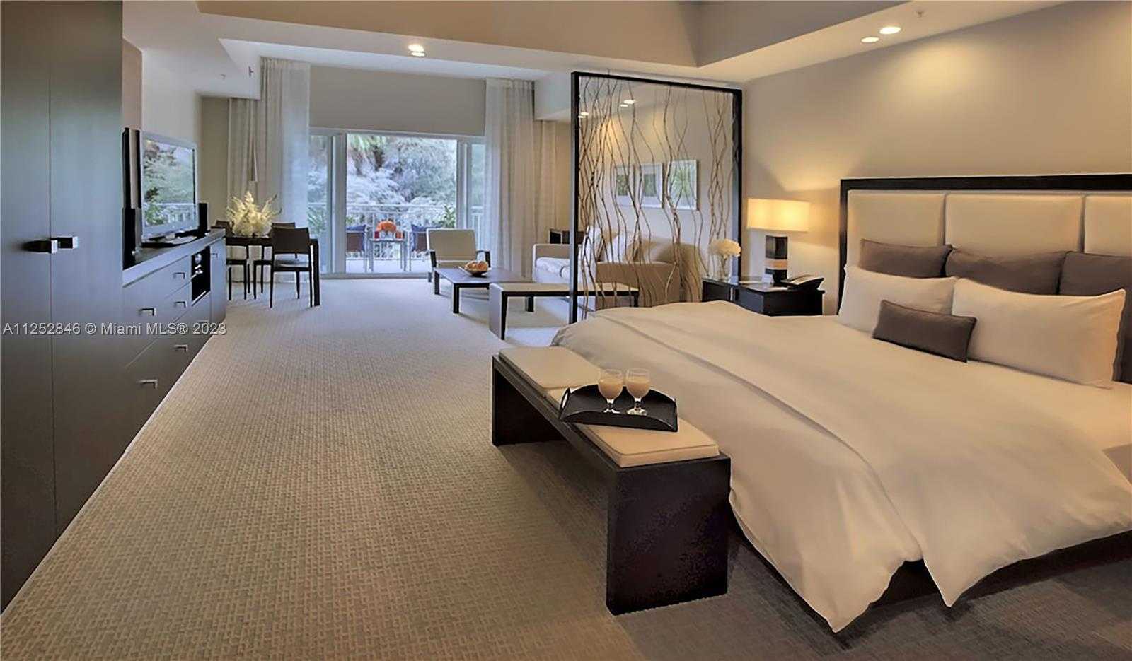 Small Image of 5300 NORTH WEST 87TH AVE #1102, Doral Number 2
