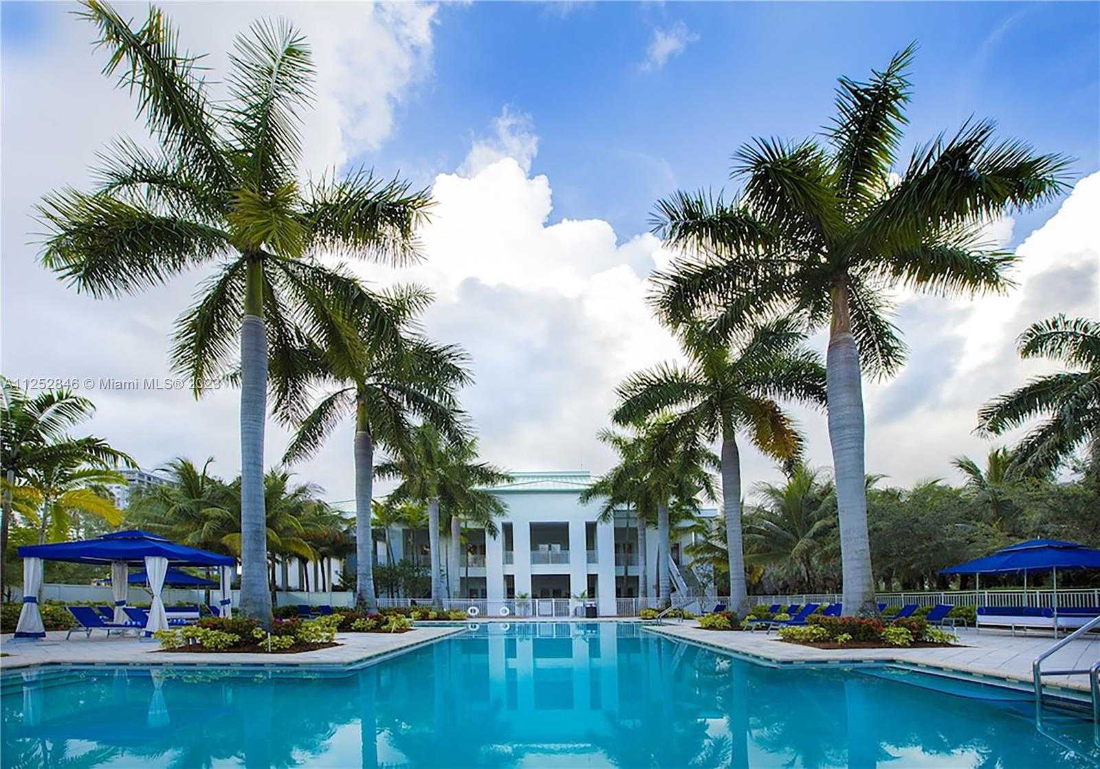 Small Image of 5300 NORTH WEST 87TH AVE #1102, Doral Number 4