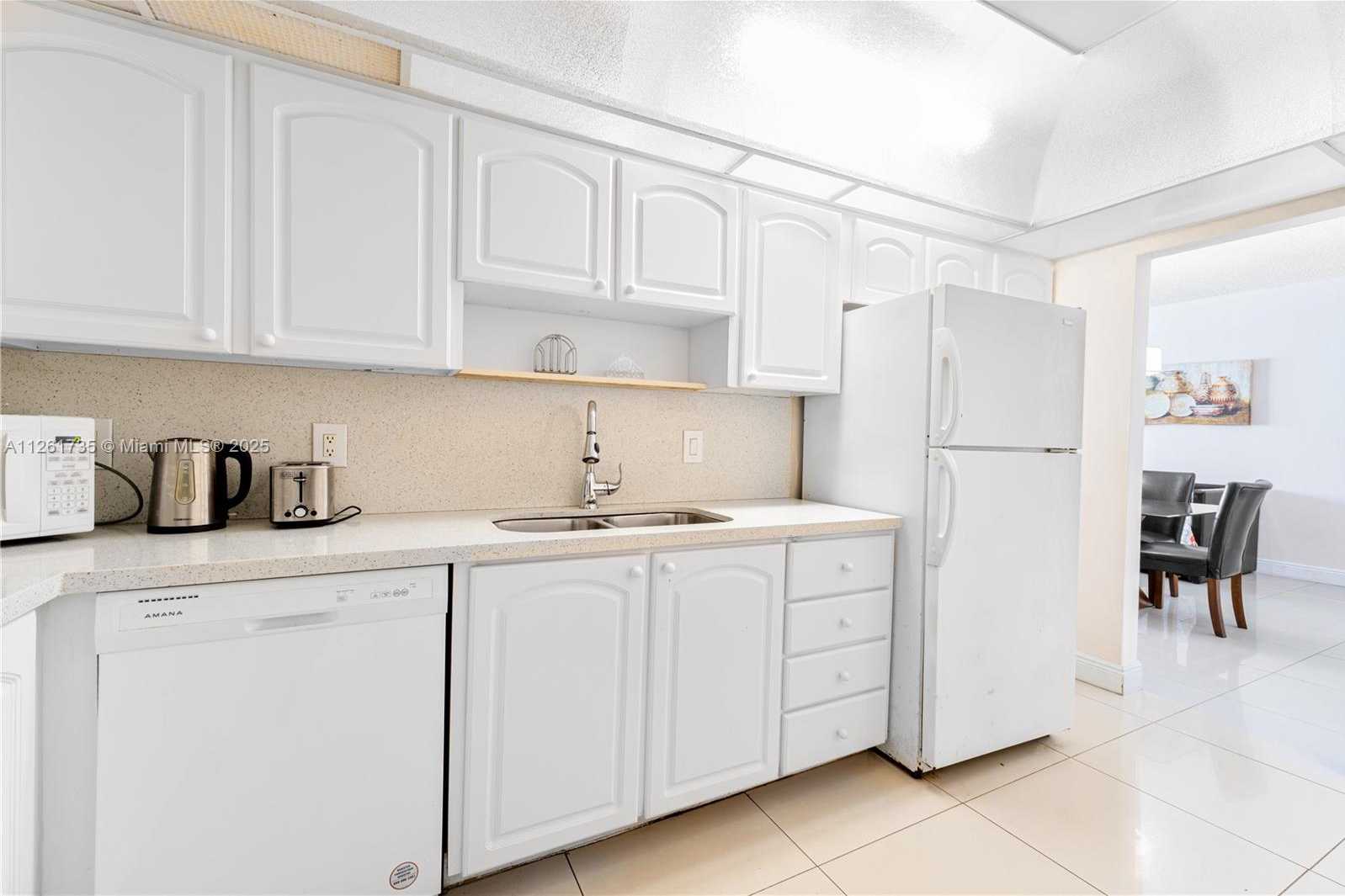 Small Image of 3901 SOUTH OCEAN DR #11C, Hollywood Number 17