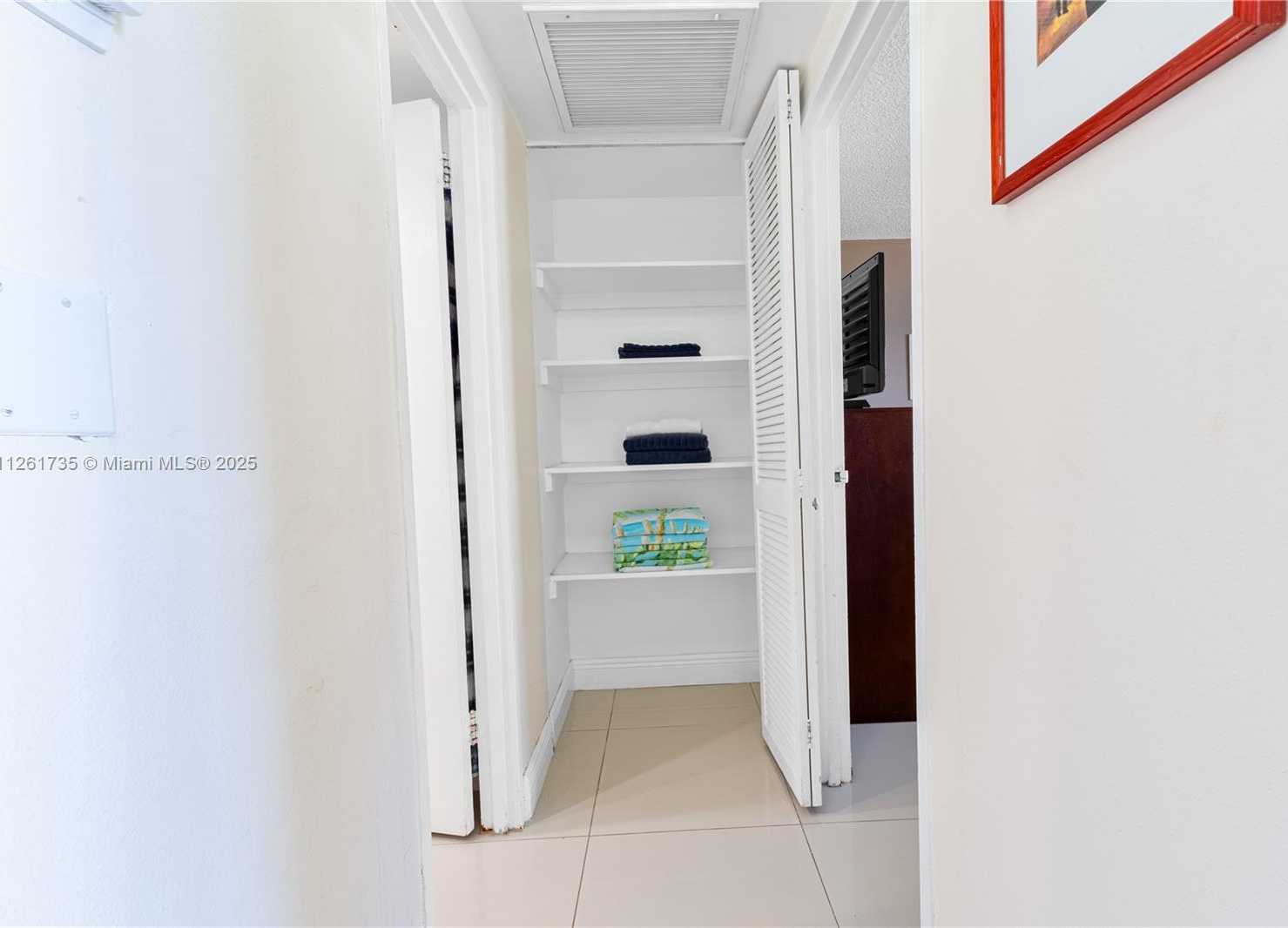 Small Image of 3901 SOUTH OCEAN DR #11C, Hollywood Number 19