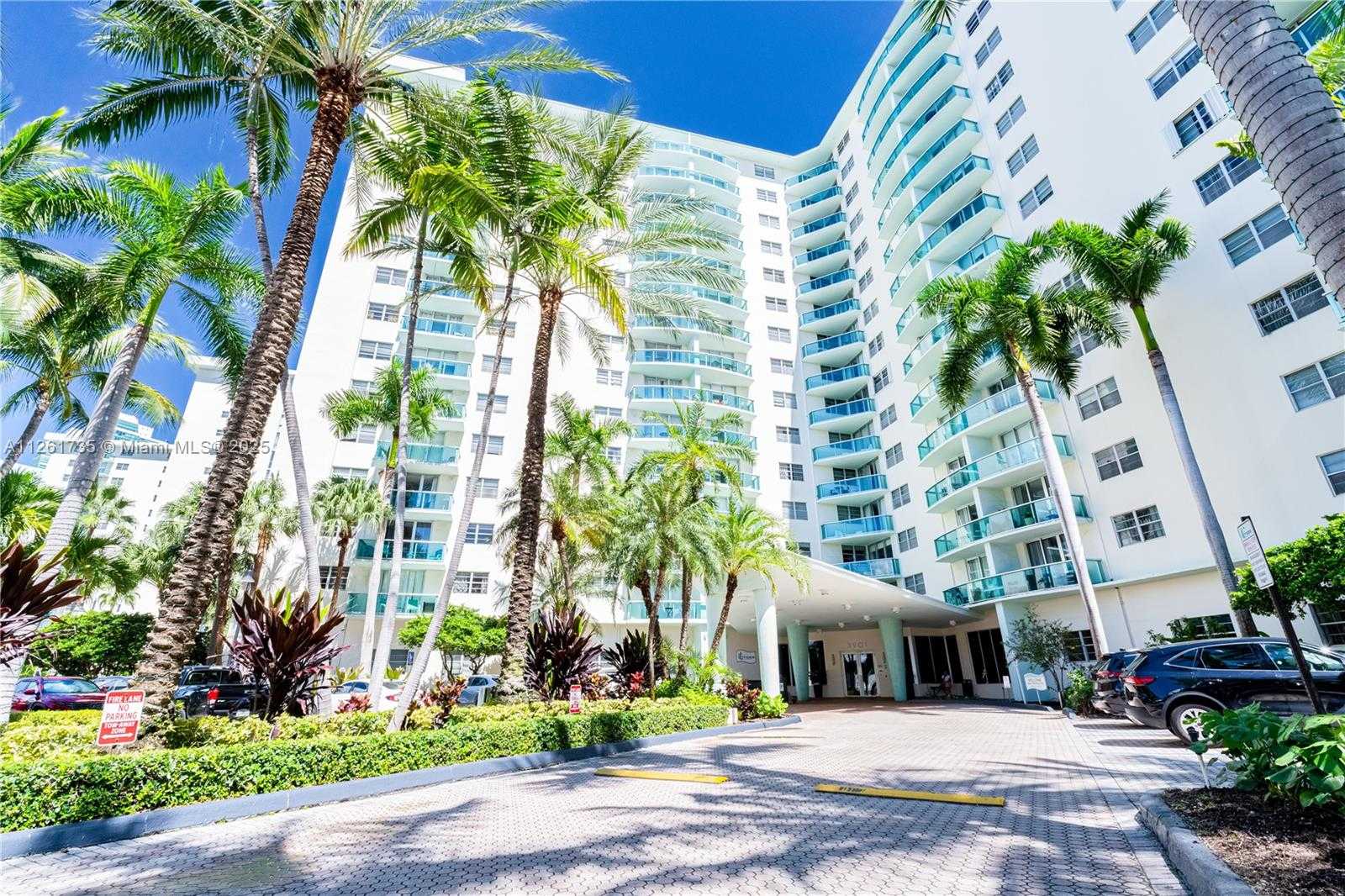 Small Image of 3901 SOUTH OCEAN DR #11C, Hollywood Number 32