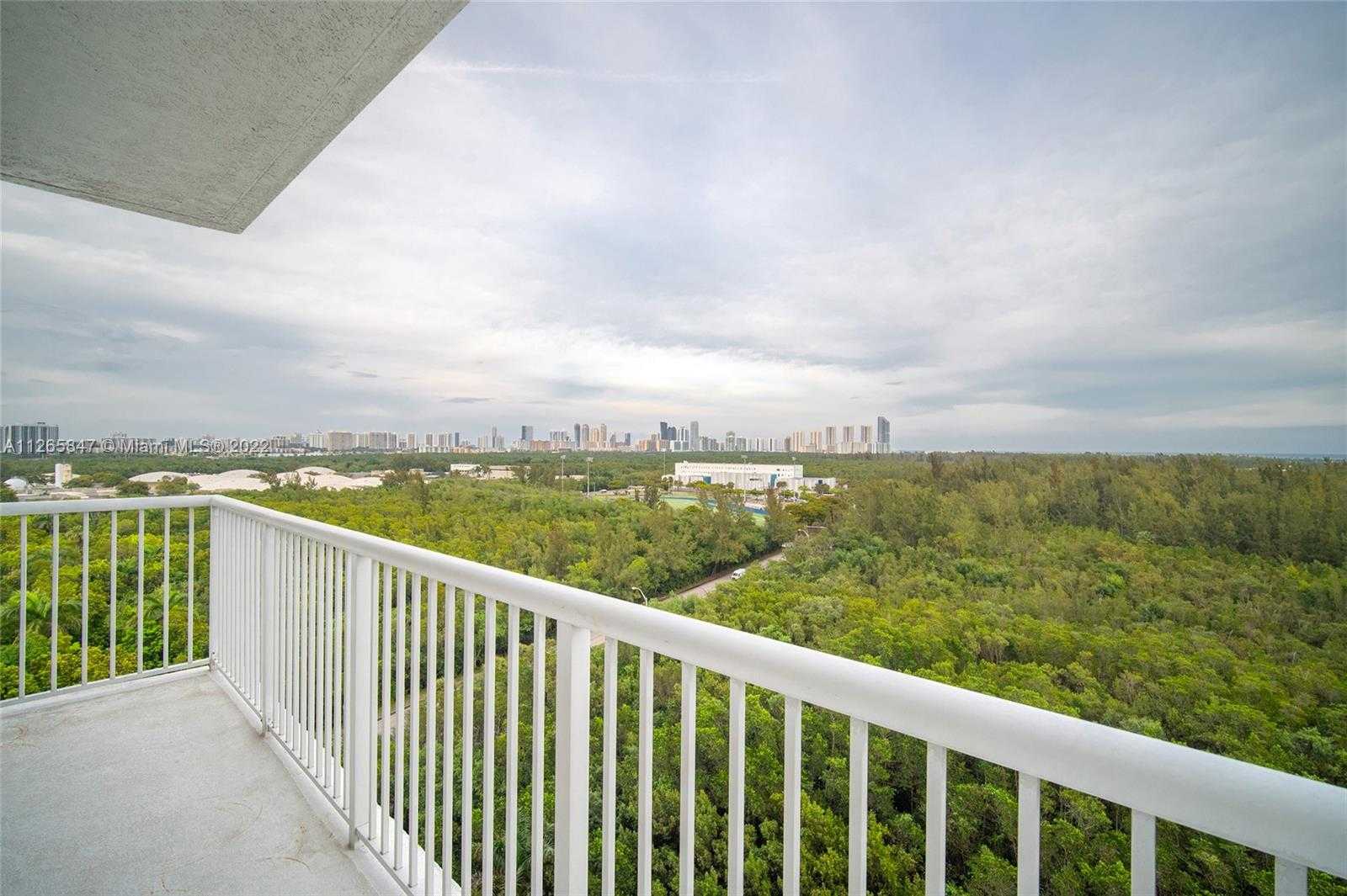 Small Image of 15051 ROYAL OAKS LN #1203, North Miami Number 11