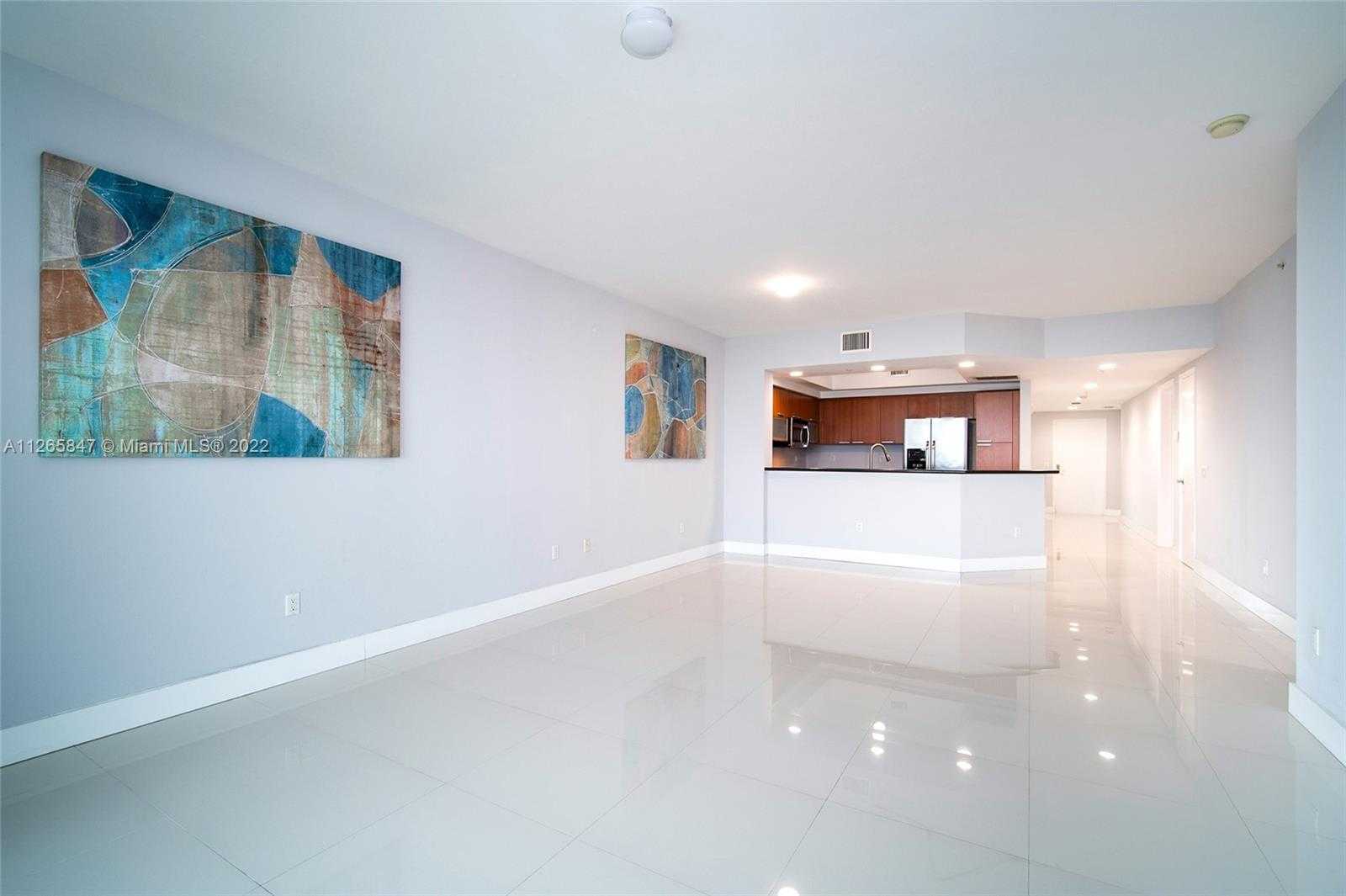 Small Image of 15051 ROYAL OAKS LN #1203, North Miami Number 17