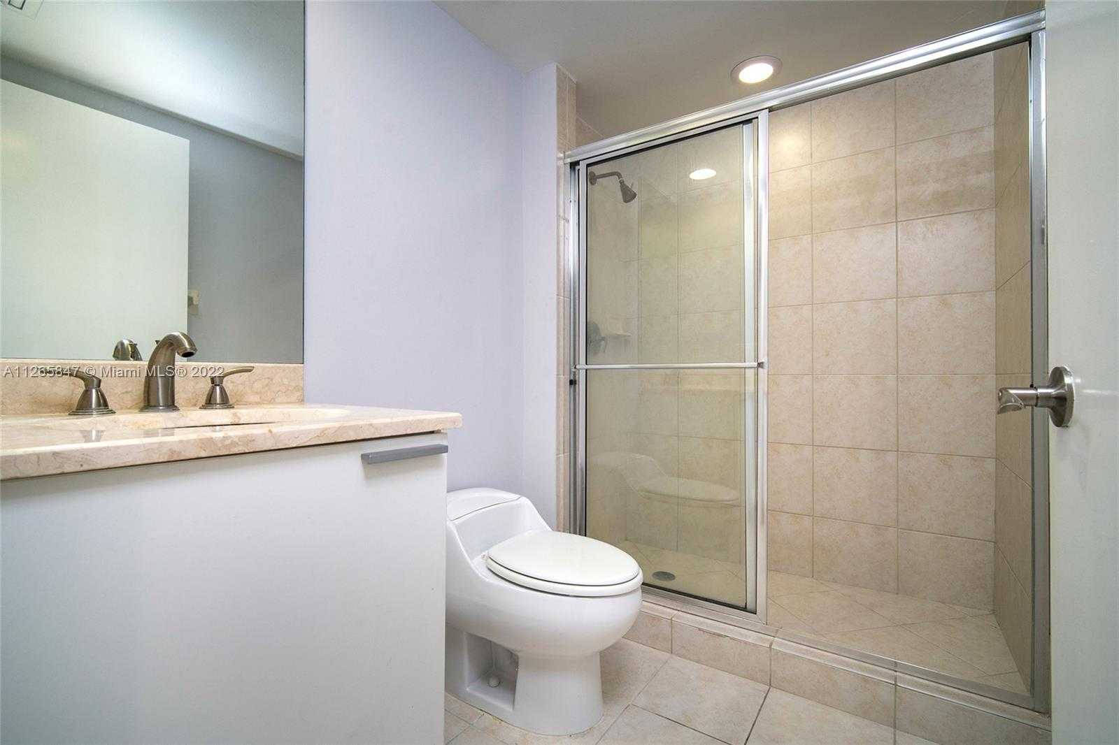 Small Image of 15051 ROYAL OAKS LN #1203, North Miami Number 23