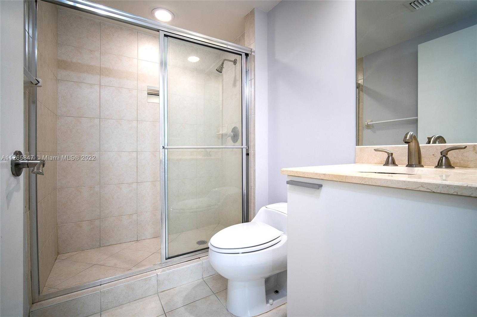 Small Image of 15051 ROYAL OAKS LN #1203, North Miami Number 27
