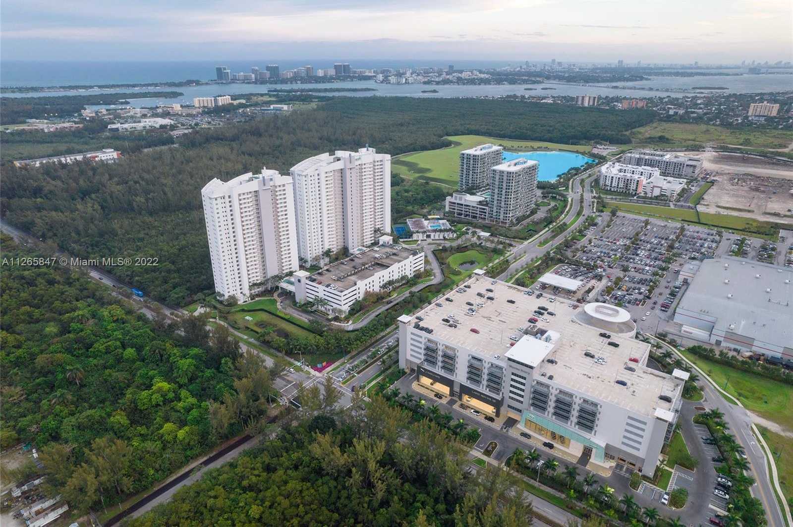 Small Image of 15051 ROYAL OAKS LN #1203, North Miami Number 33