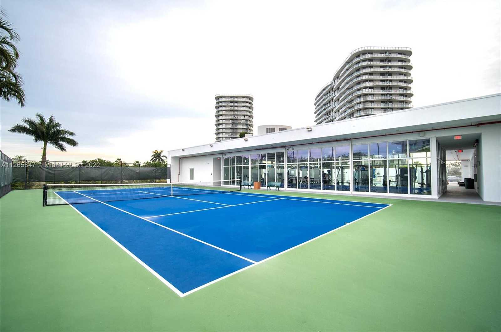 Small Image of 15051 ROYAL OAKS LN #1203, North Miami Number 9