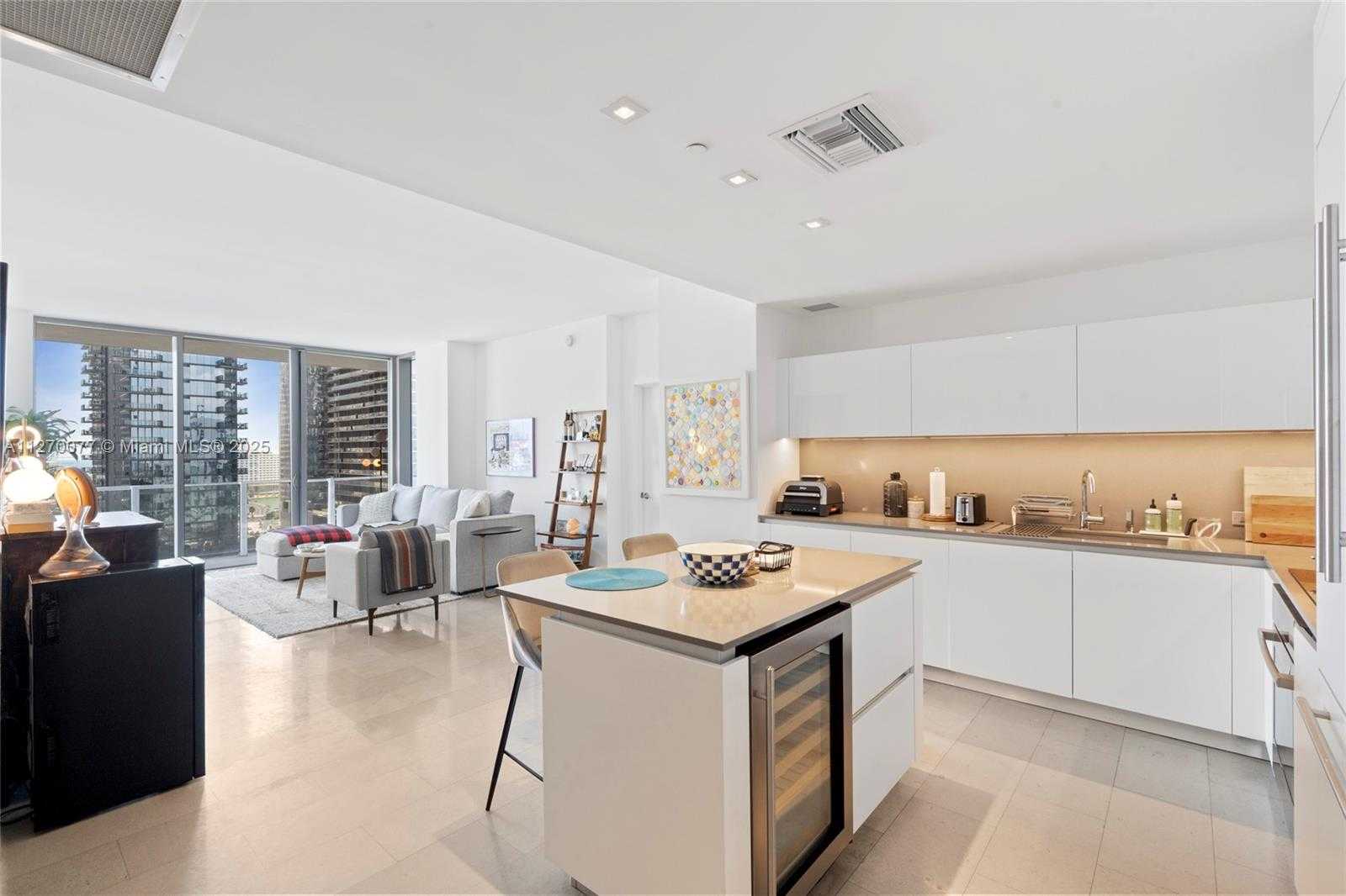 Small Image of 88 SOUTH WEST 7TH ST #1205, Miami Number 12