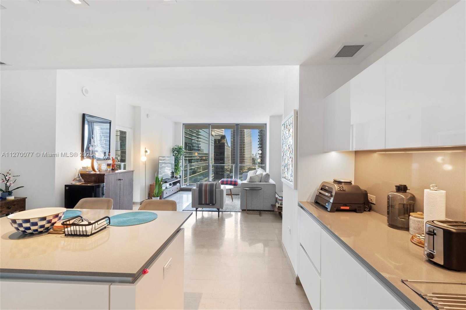Small Image of 88 SOUTH WEST 7TH ST #1205, Miami Number 16