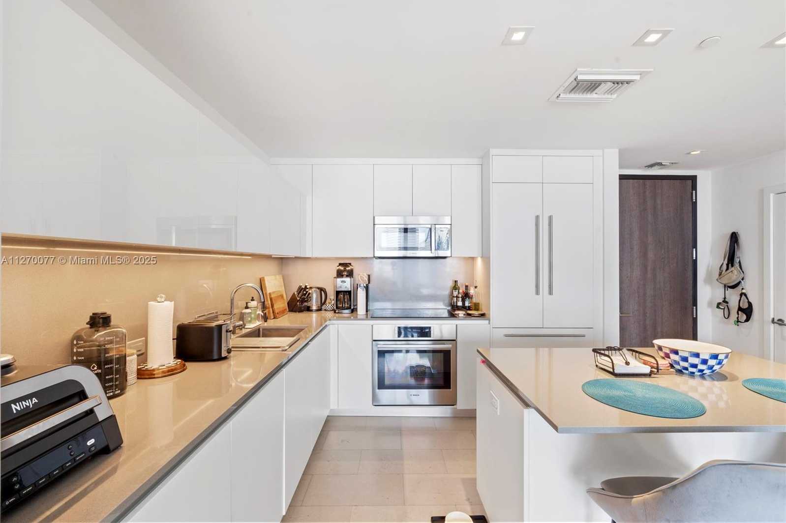 Small Image of 88 SOUTH WEST 7TH ST #1205, Miami Number 17