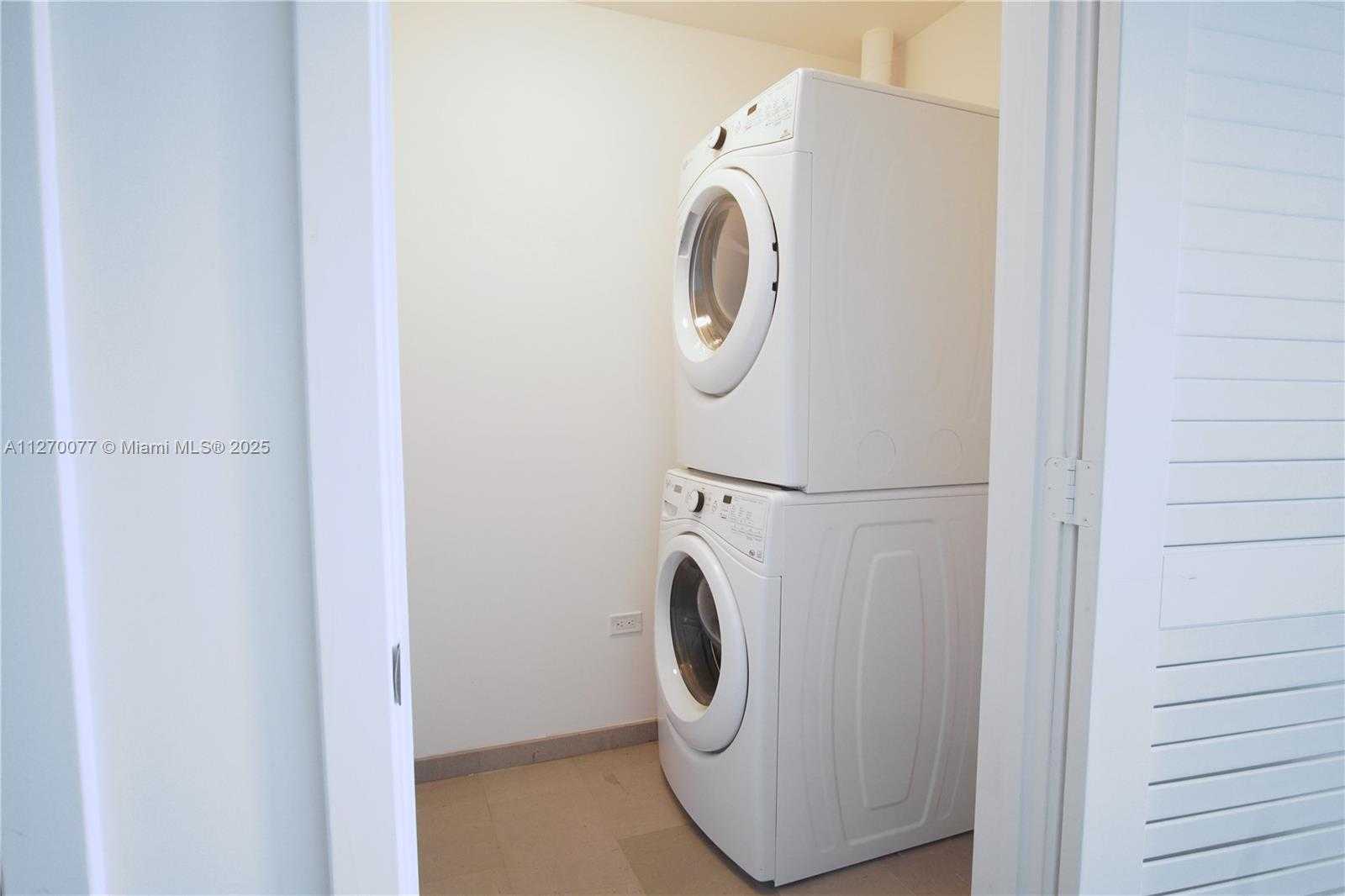 Small Image of 88 SOUTH WEST 7TH ST #1205, Miami Number 35