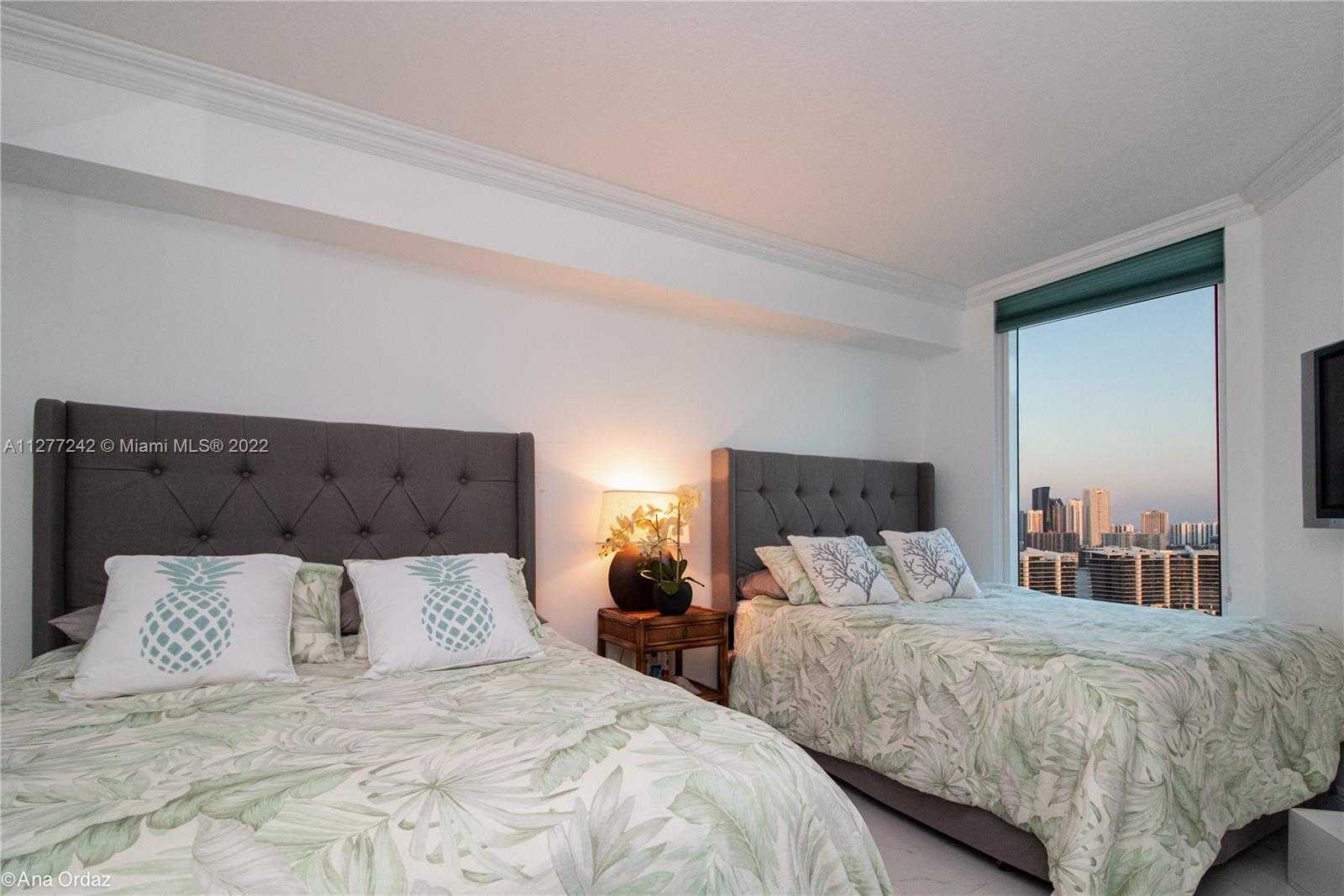 Small Image of 3370 NORTH EAST 190 ST #PH 2909, Aventura Number 12