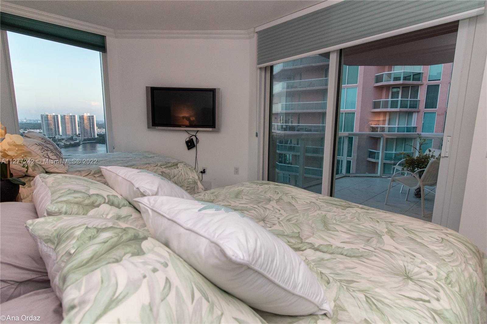 Small Image of 3370 NORTH EAST 190 ST #PH 2909, Aventura Number 13
