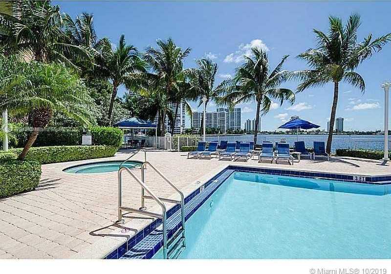 Small Image of 3370 NORTH EAST 190 ST #PH 2909, Aventura Number 21