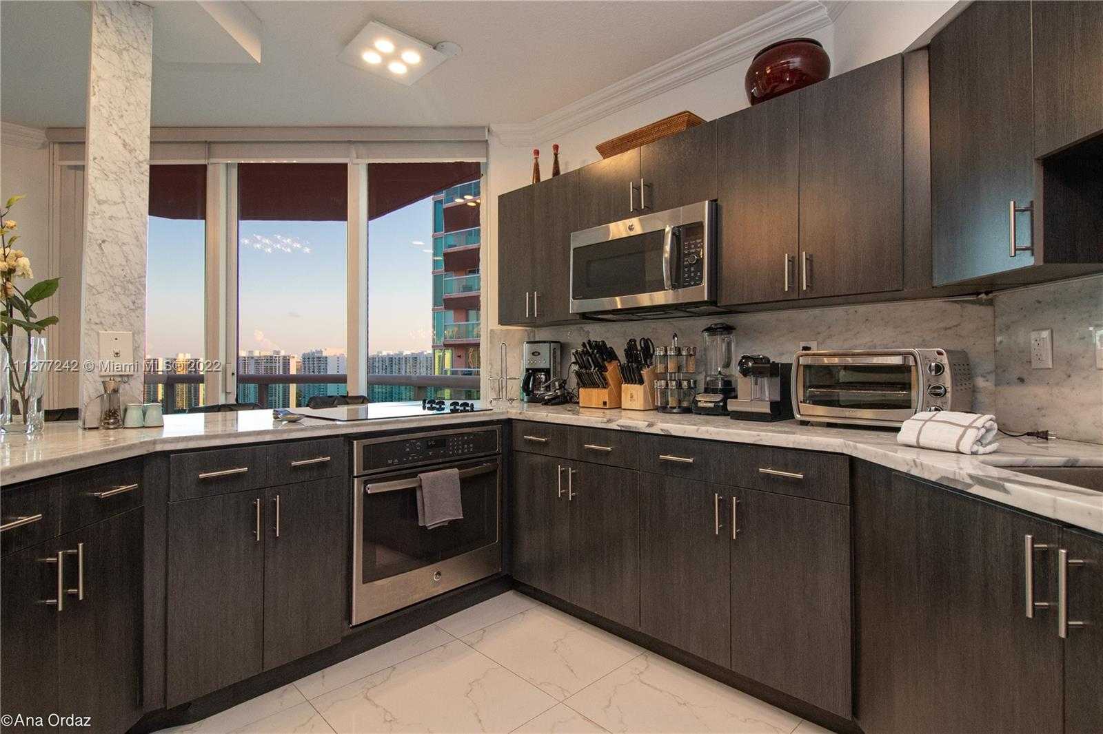 Small Image of 3370 NORTH EAST 190 ST #PH 2909, Aventura Number 7