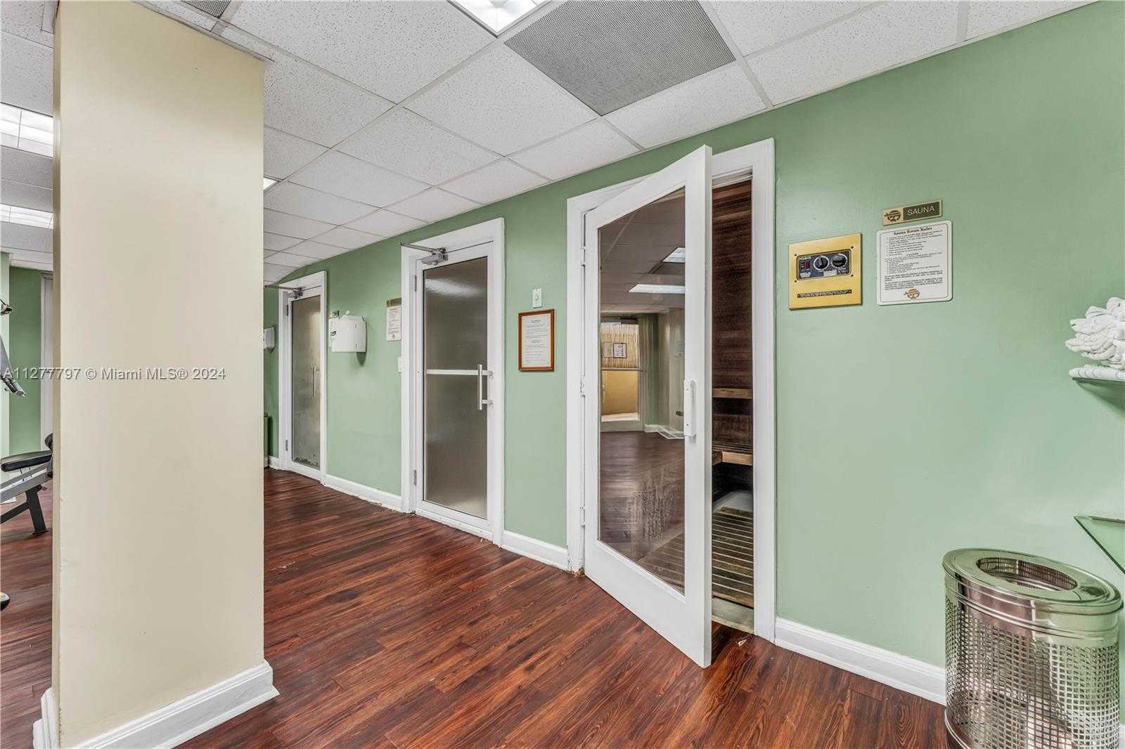 Small Image of 2951 SOUTH BAYSHORE DR #717, Miami Number 5
