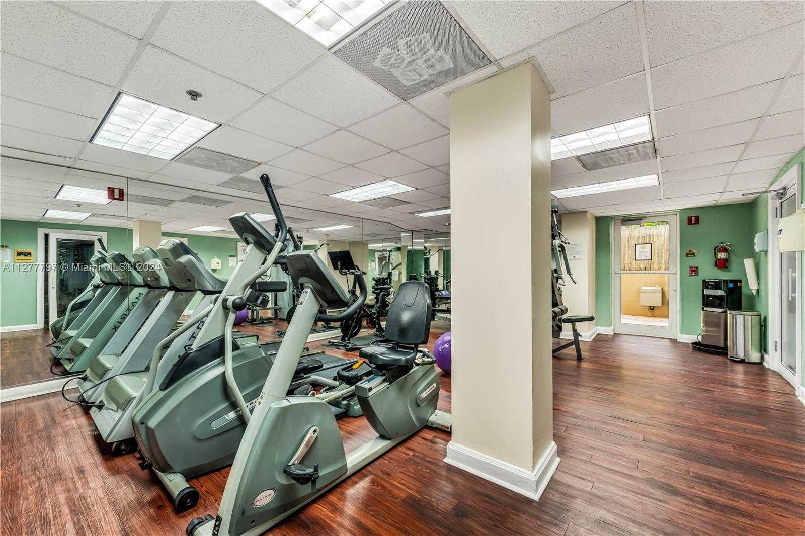 Small Image of 2951 SOUTH BAYSHORE DR #717, Miami Number 6