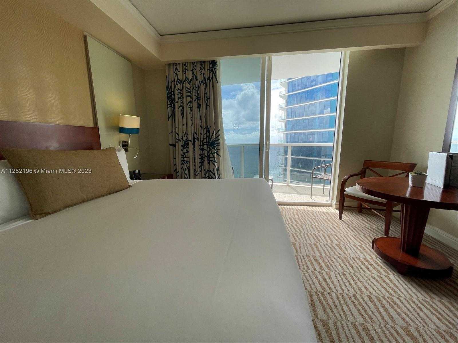 Small Image of 18001 COLLINS AVE #2912+Terrace, Sunny Isles Beach Number 7