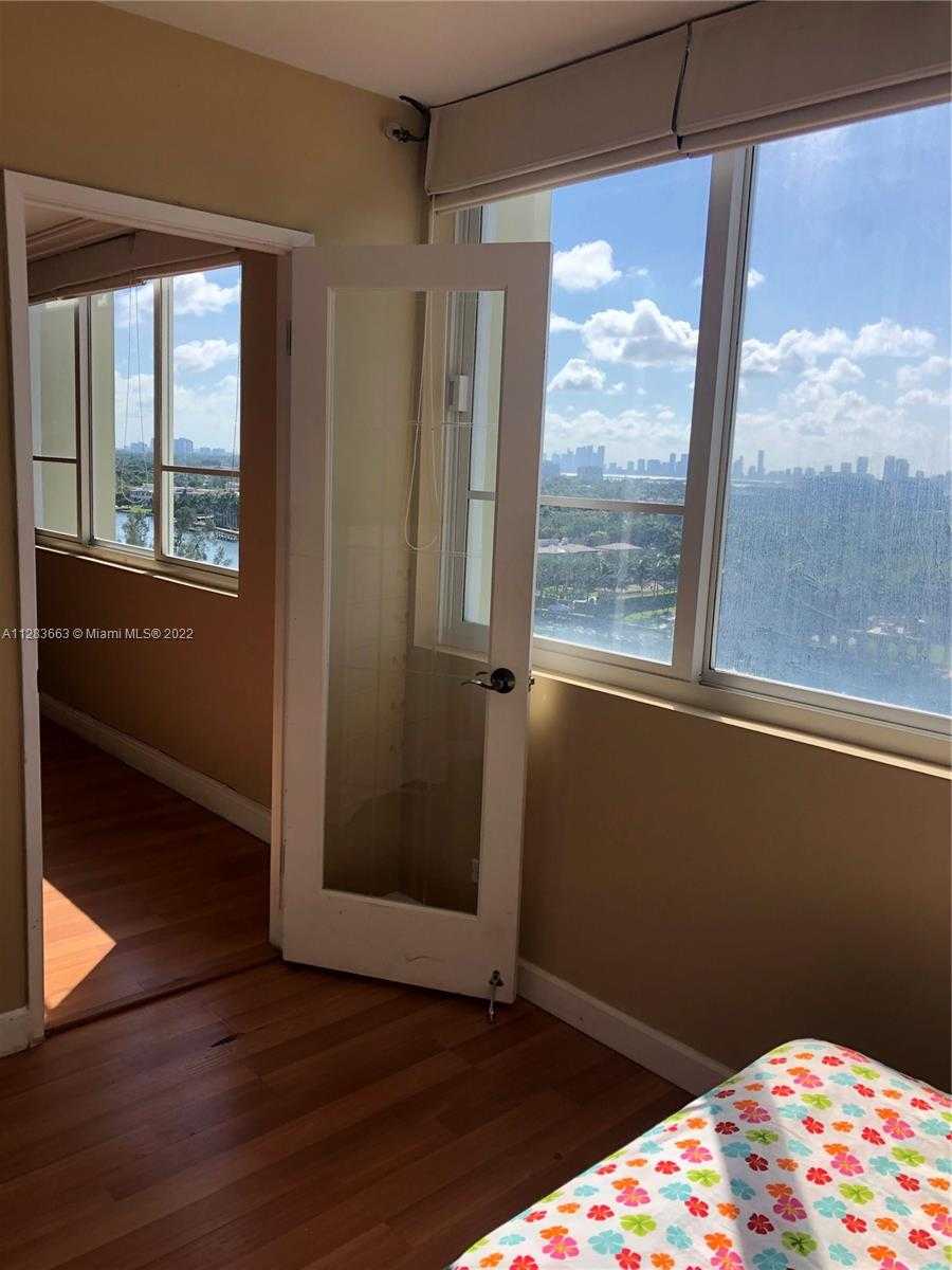 Small Image of 5005 COLLINS AVE #1202, Miami Beach Number 12