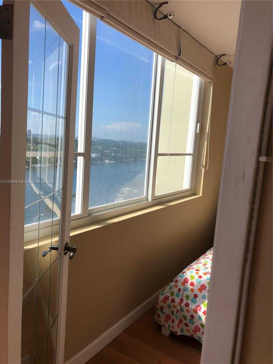 Small Image of 5005 COLLINS AVE #1202, Miami Beach Number 14