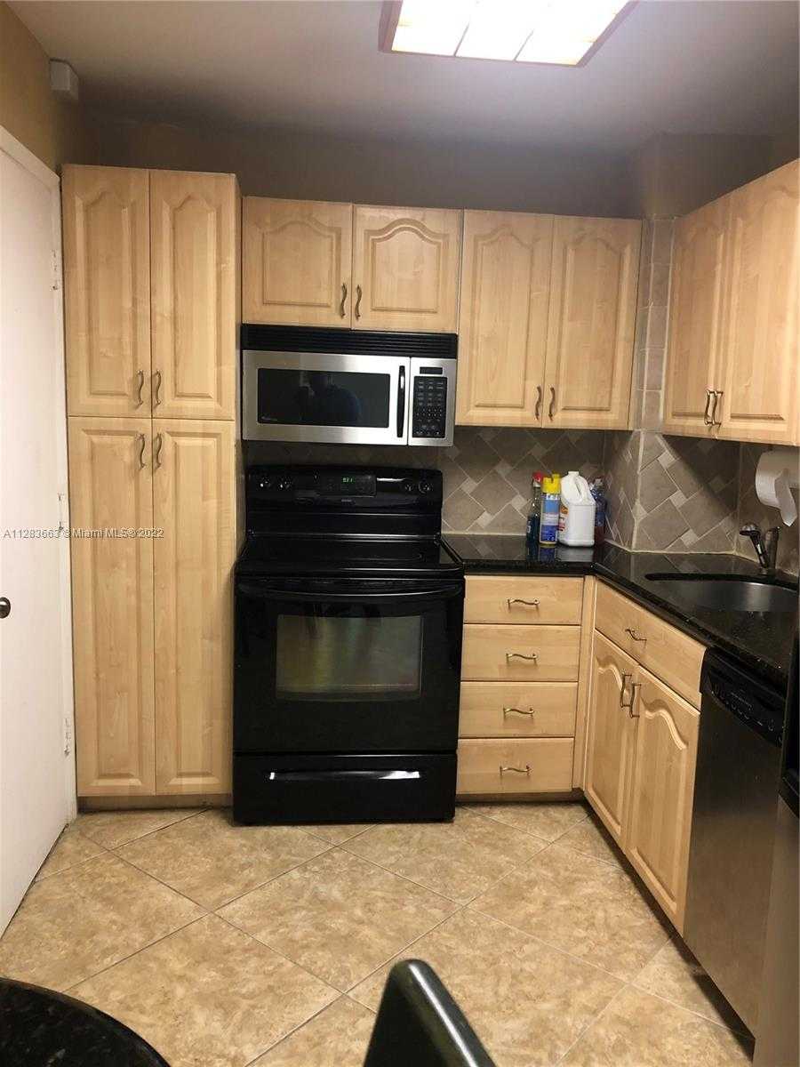 Small Image of 5005 COLLINS AVE #1202, Miami Beach Number 15