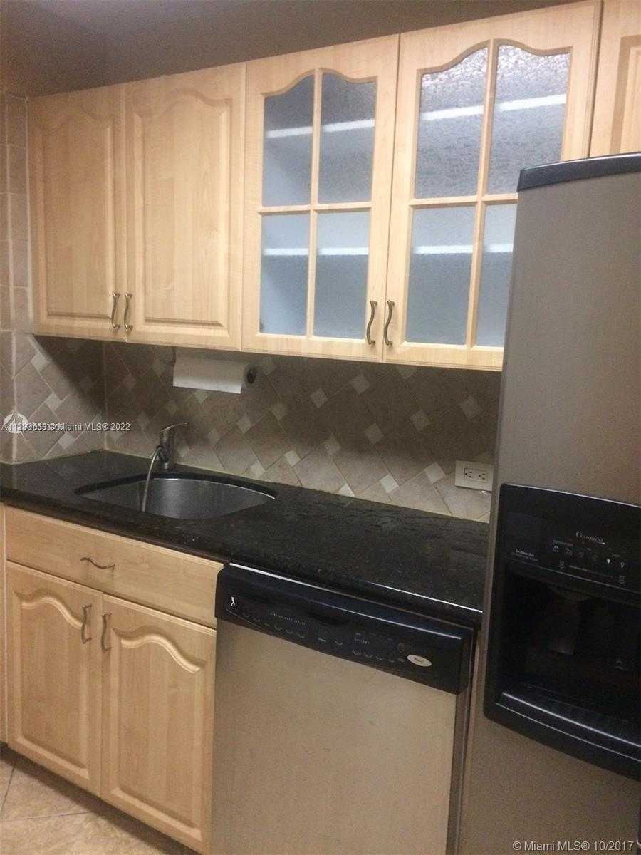 Small Image of 5005 COLLINS AVE #1202, Miami Beach Number 19