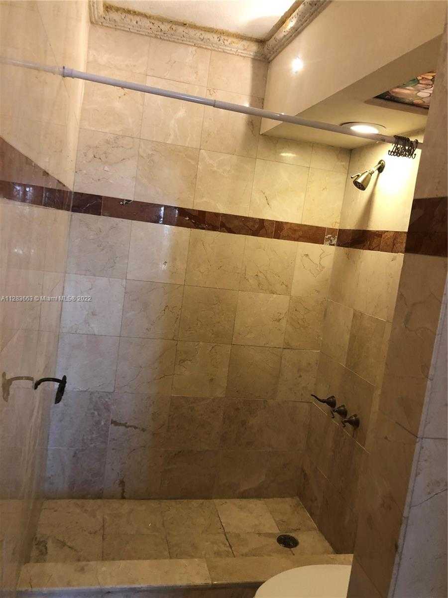 Small Image of 5005 COLLINS AVE #1202, Miami Beach Number 20