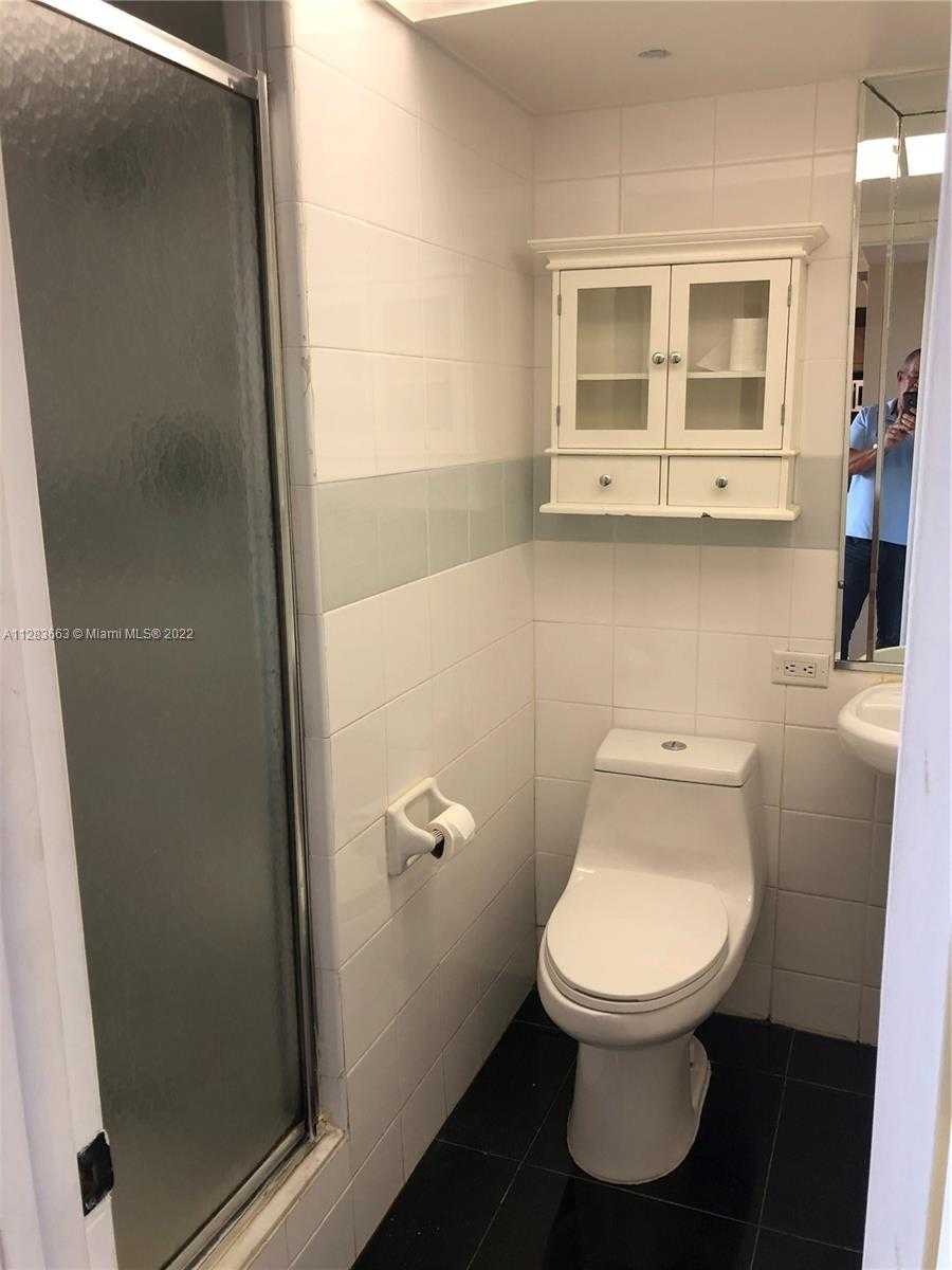 Small Image of 5005 COLLINS AVE #1202, Miami Beach Number 24