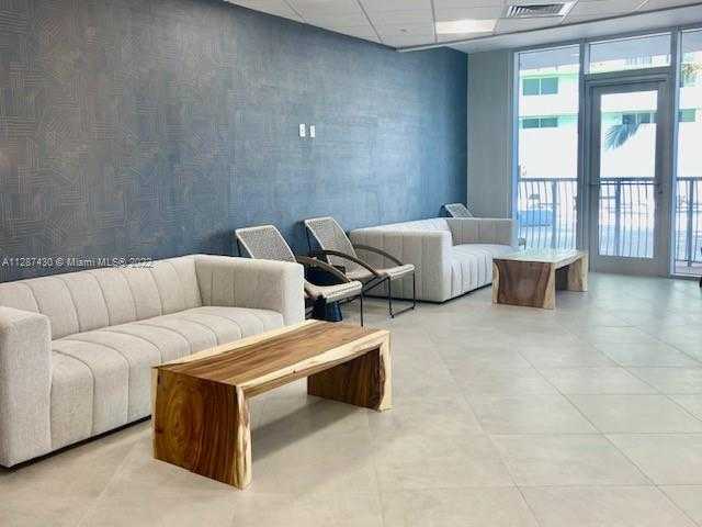 Small Image of 1750 NORTH BAYSHORE DR #5215, Miami Number 19