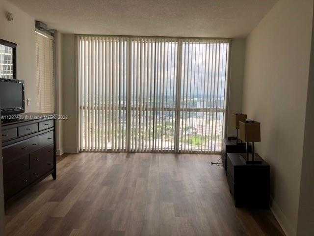 Small Image of 1750 NORTH BAYSHORE DR #5215, Miami Number 6