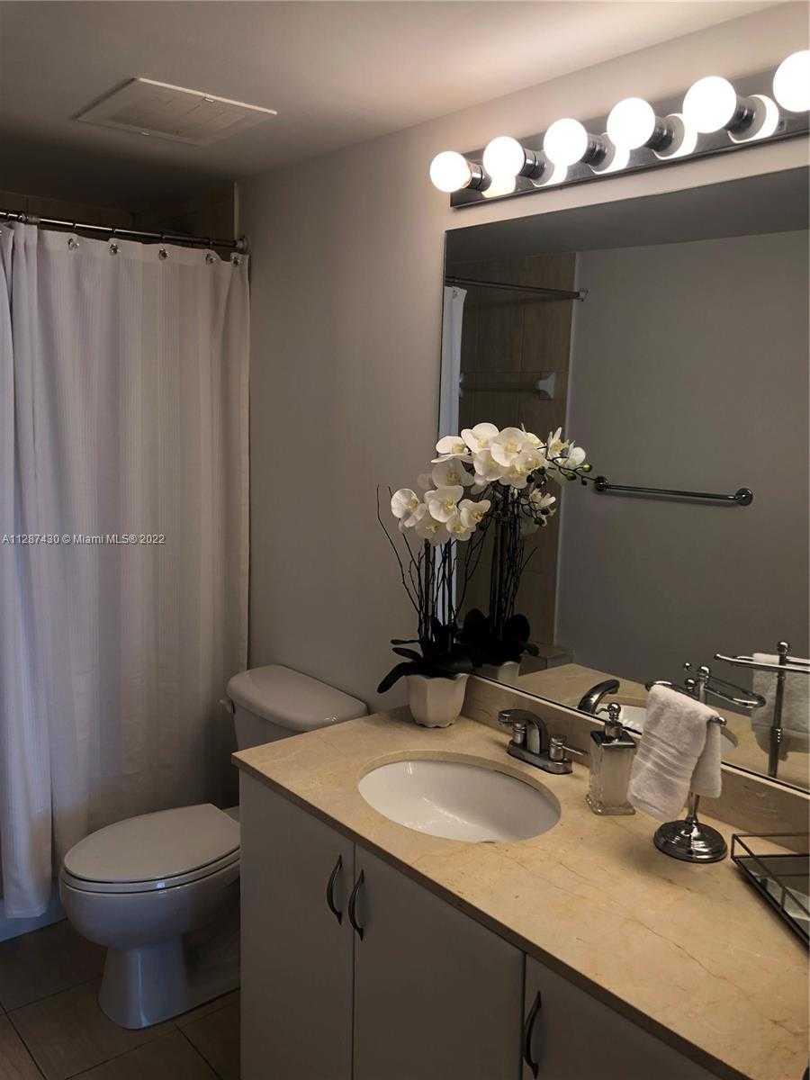 Small Image of 1750 NORTH BAYSHORE DR #5215, Miami Number 8
