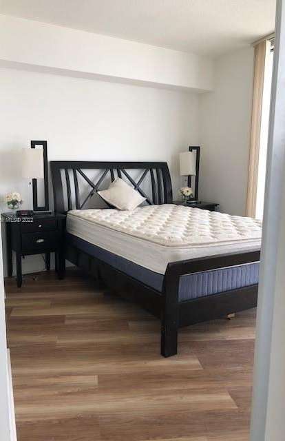 Small Image of 1750 NORTH BAYSHORE DR #5215, Miami Number 9