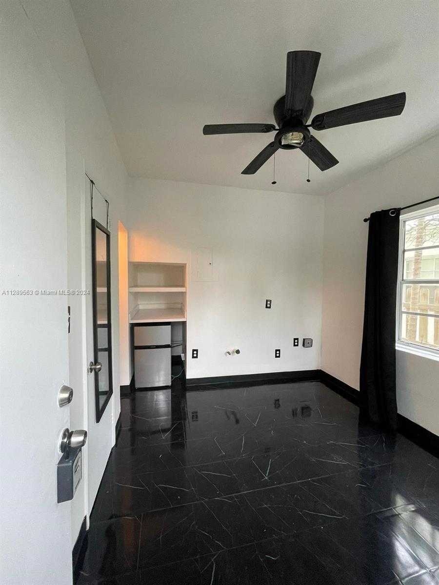 Small Image of 1455 MICHIGAN AVE #7, Miami Beach Number 1