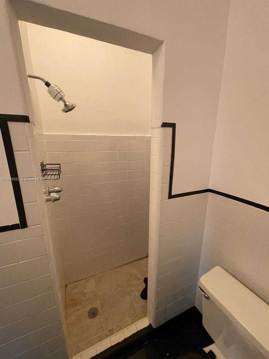 Small Image of 1455 MICHIGAN AVE #7, Miami Beach Number 10