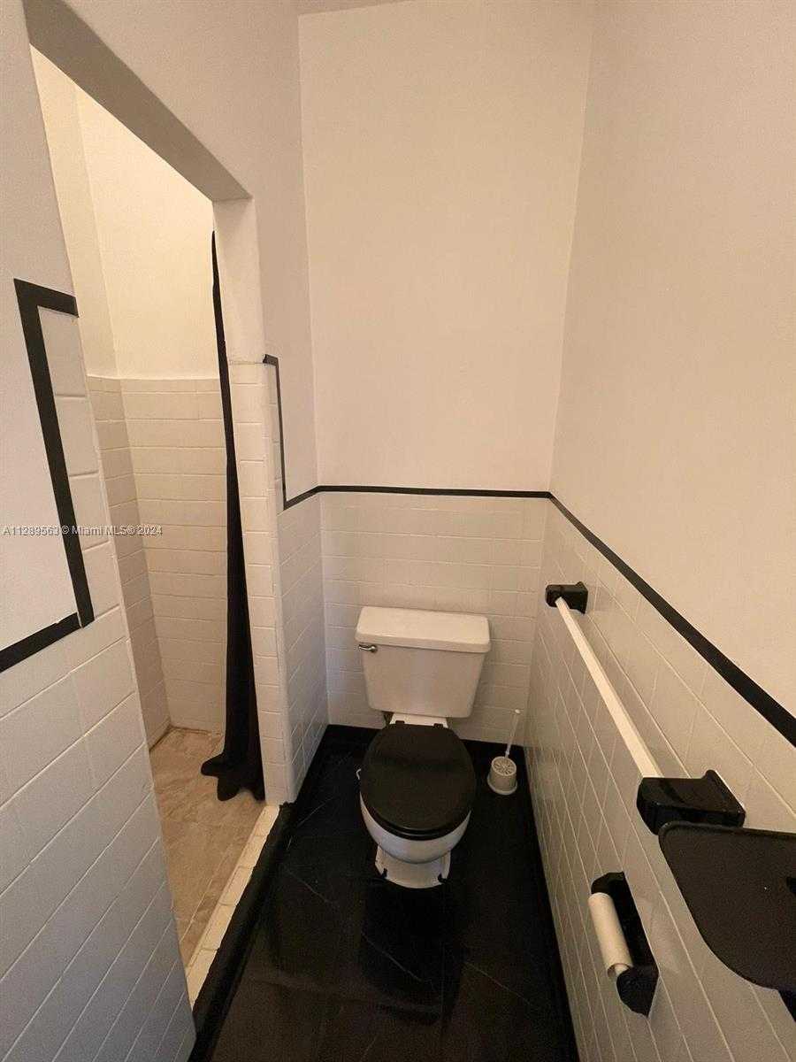 Small Image of 1455 MICHIGAN AVE #7, Miami Beach Number 8