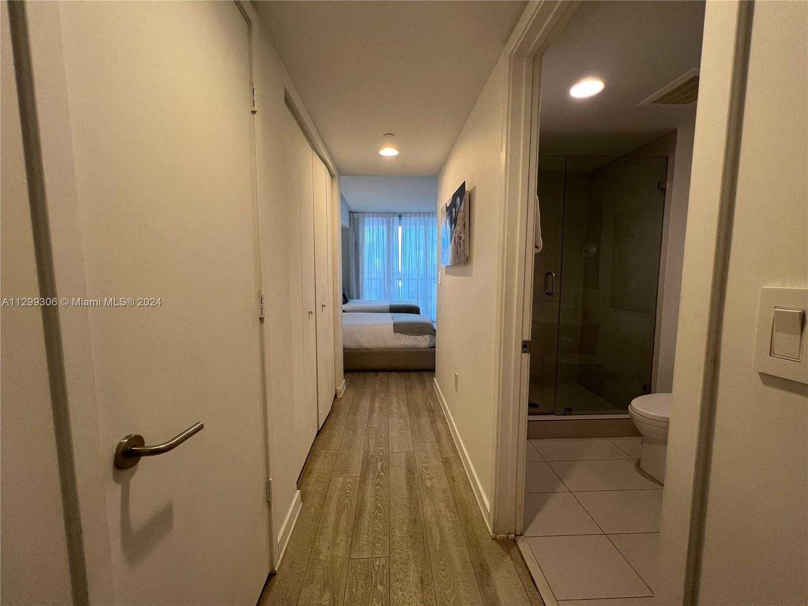 Small Image of 2602 Hallandale Beach Blvd, Hallandale Beach, FL 33009, USA Number 28