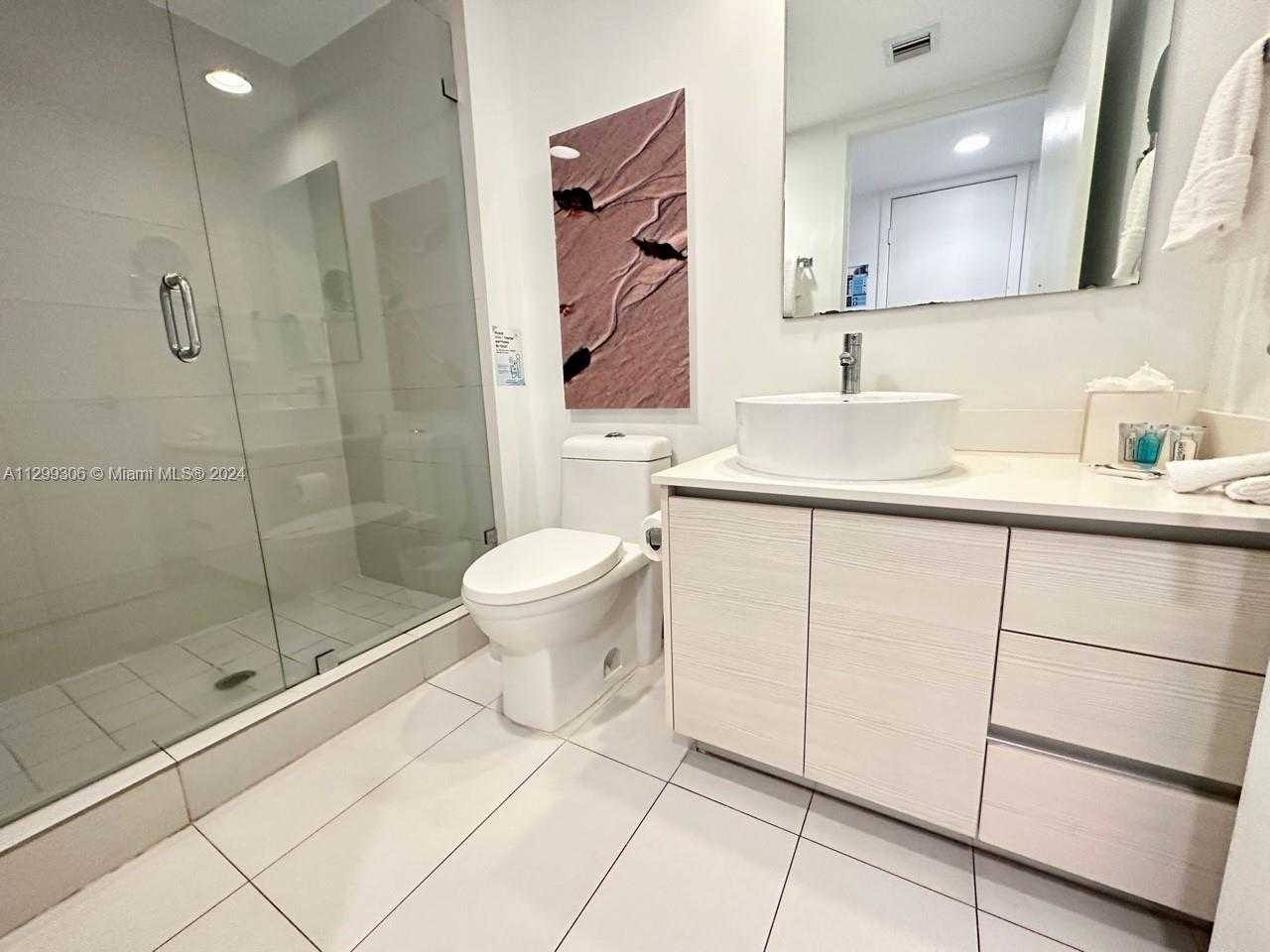 Small Image of 2602 Hallandale Beach Blvd, Hallandale Beach, FL 33009, USA Number 33