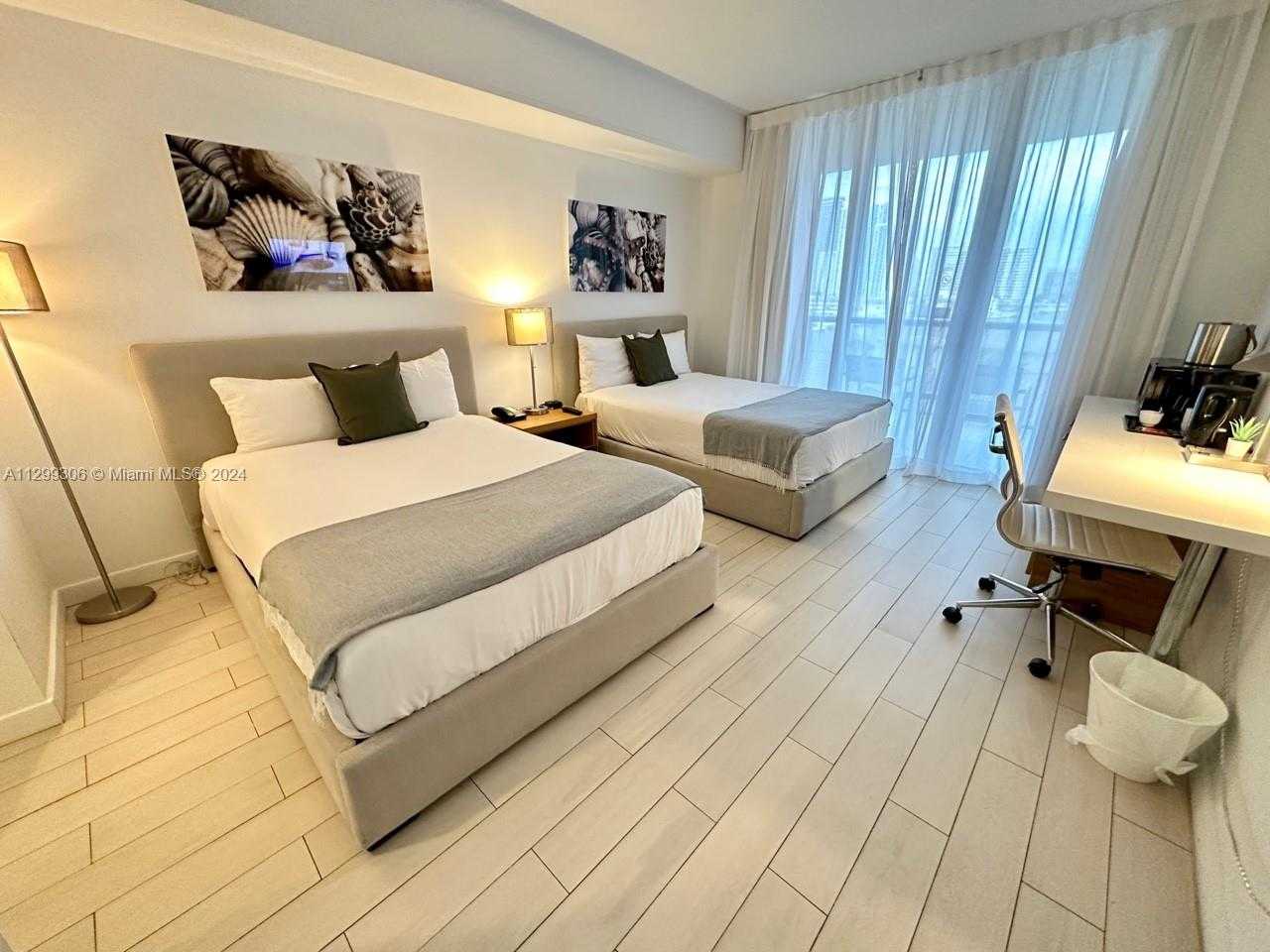 Small Image of 2602 Hallandale Beach Blvd, Hallandale Beach, FL 33009, USA Number 42