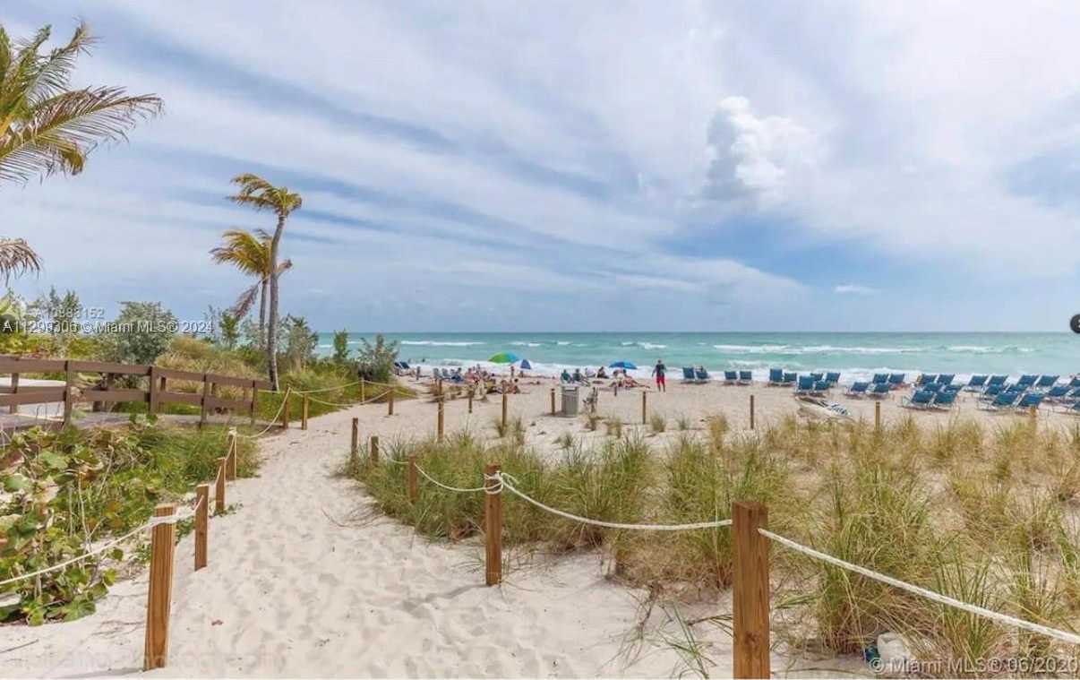 Small Image of 2602 Hallandale Beach Blvd, Hallandale Beach, FL 33009, USA Number 47